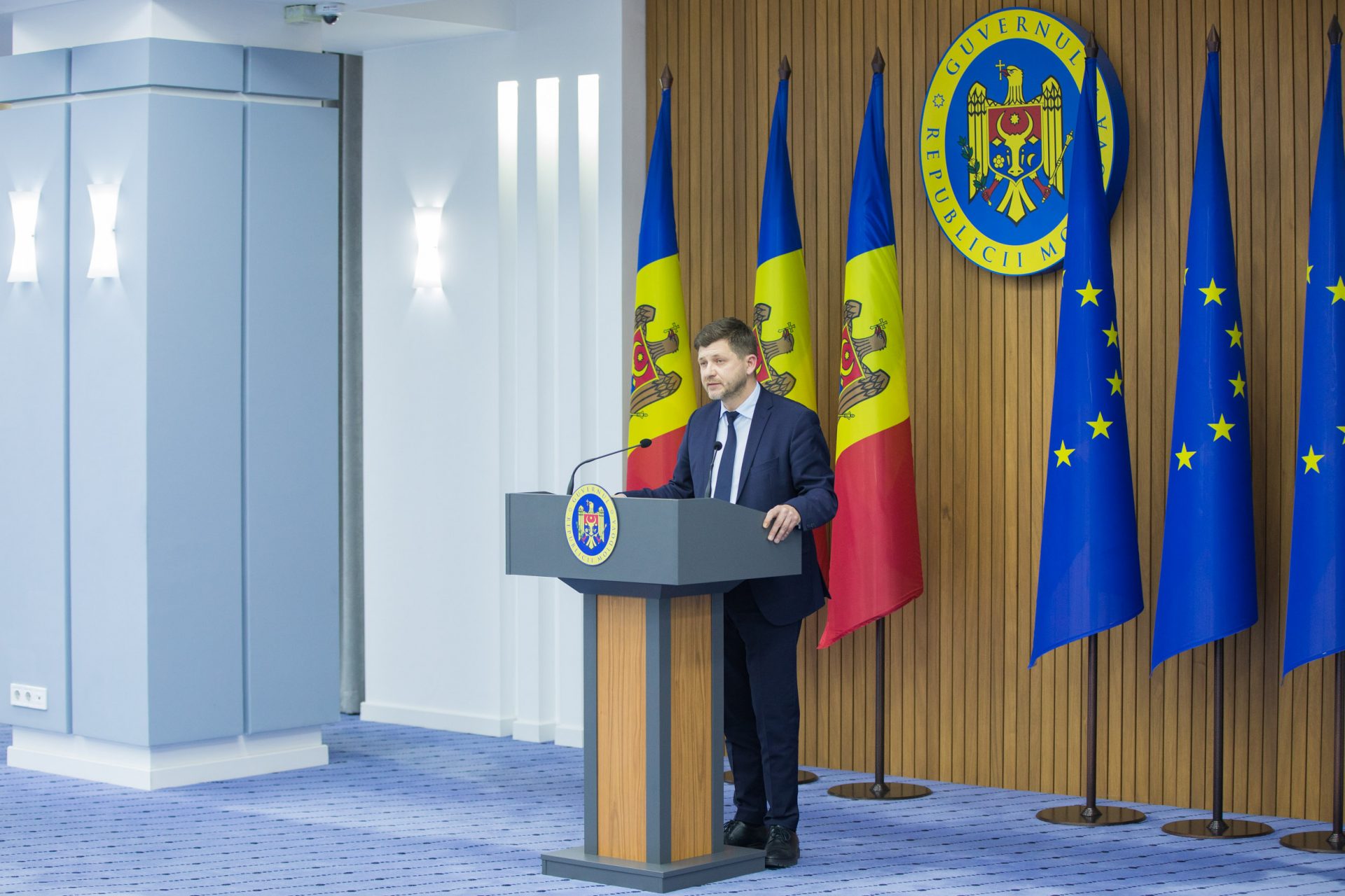 Молдова открывает. Генеральный секретарь правительства Молдовы Думитру удря.